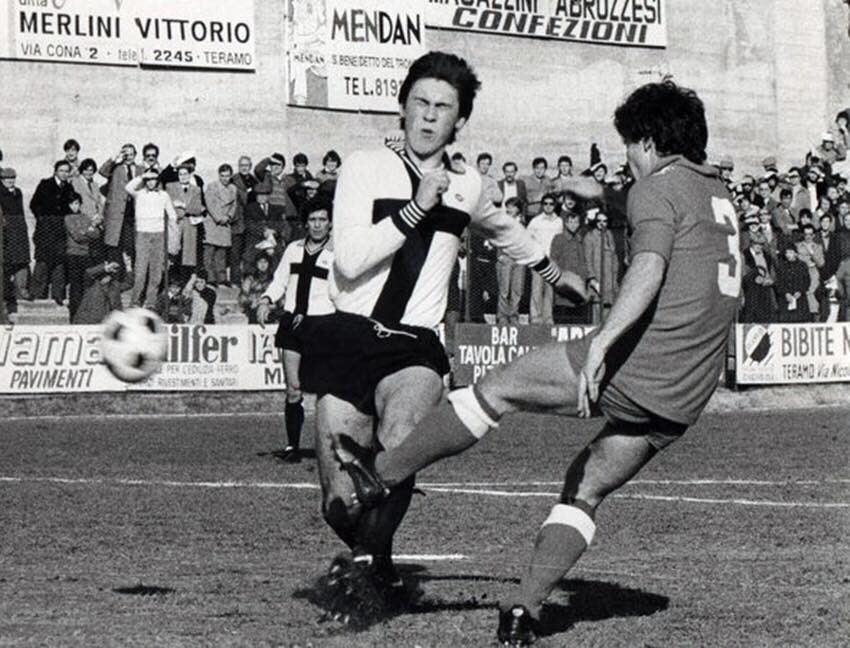 Futbolista Carlo Ancelotti Joven